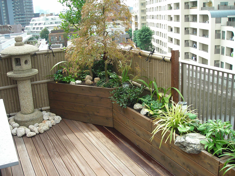 ban công nhà Nhật