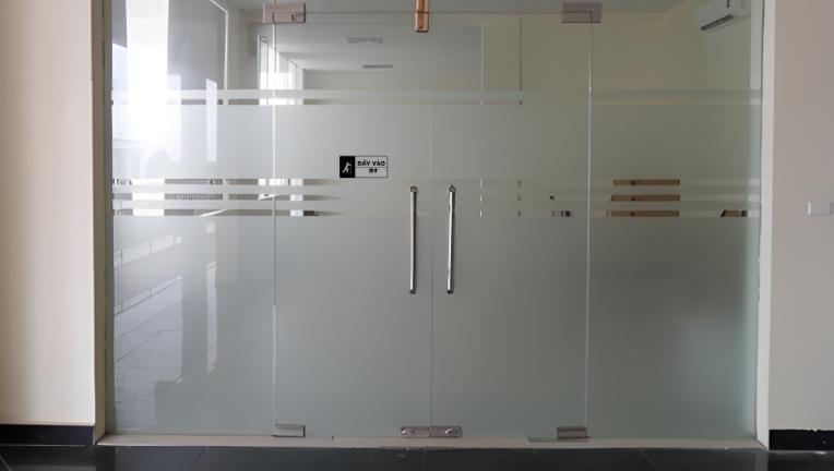 biển chỉ dẫn văn phòng