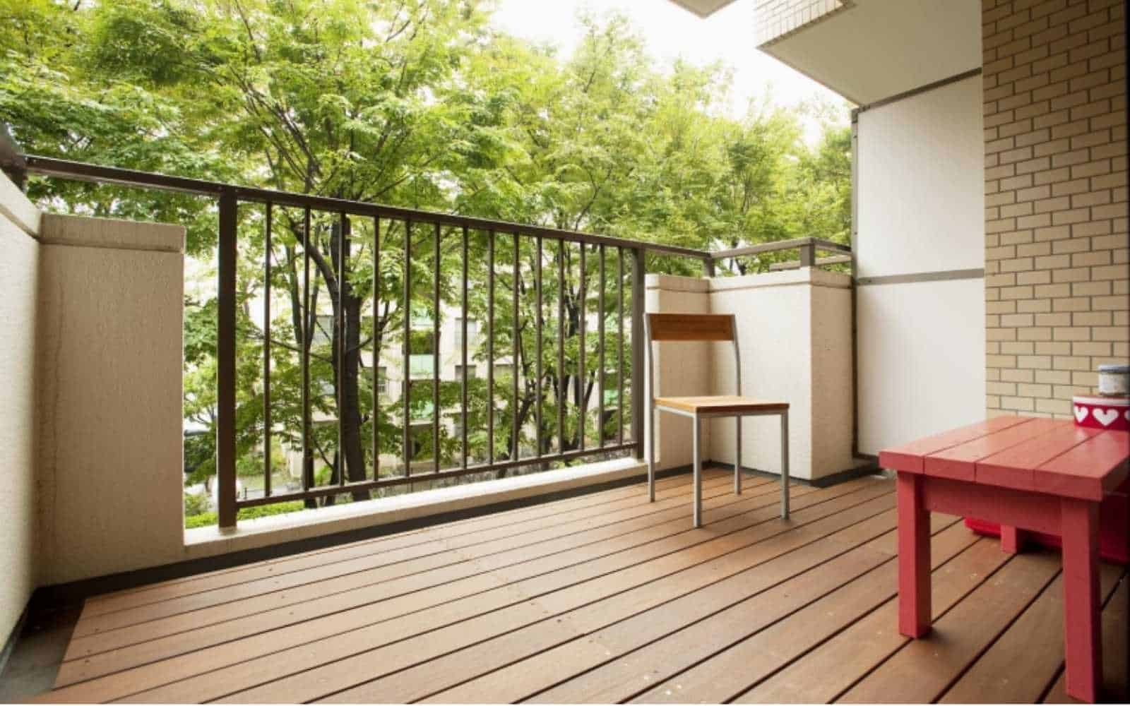 thiet-ke-ban-cong-phong-cach-Nhat