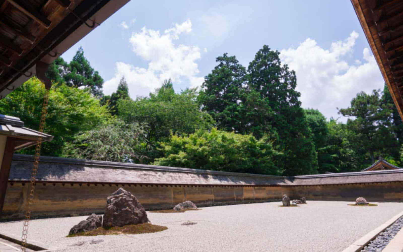 Tinh-than-Thien-–-Cam-hung-cho-thiet-ke-toi-gian